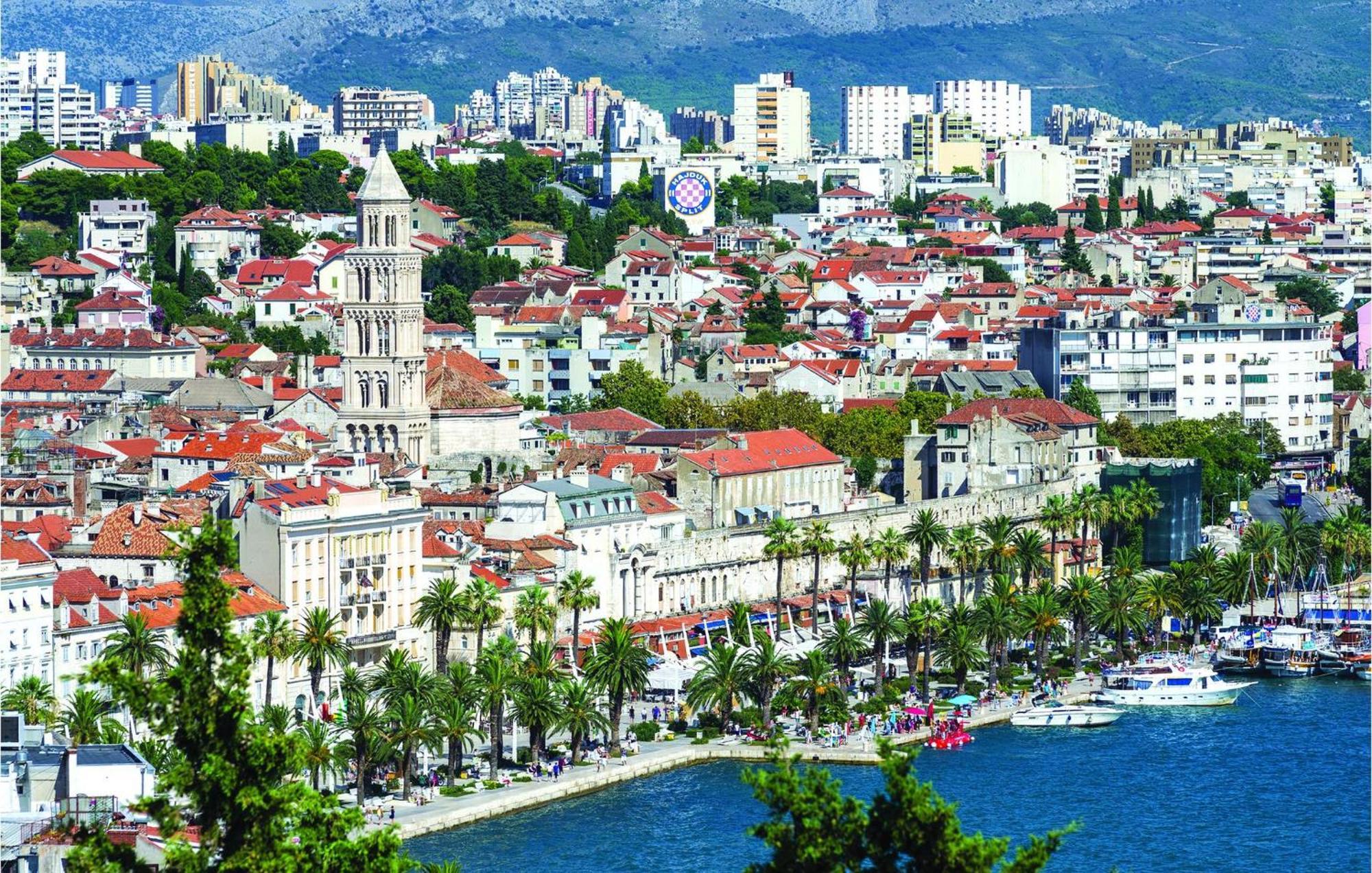 Lovely Apartment In Split With Wifi Экстерьер фото